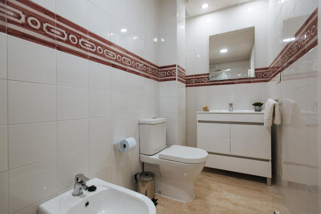 Triana Boutique Free Parking Apartment Seville Ngoại thất bức ảnh